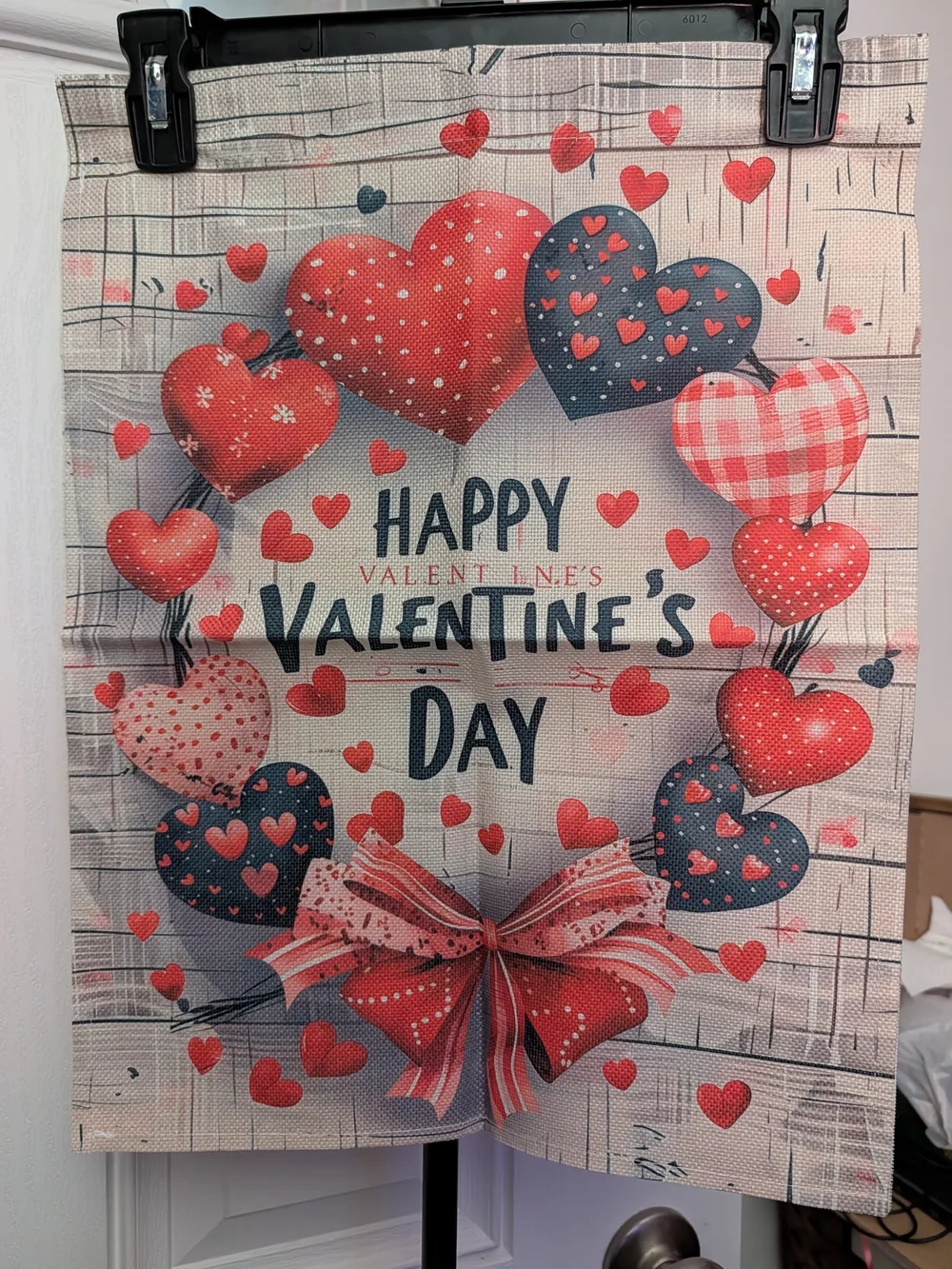 Valentine's Day Heart Wreath Wall Decor Canvas